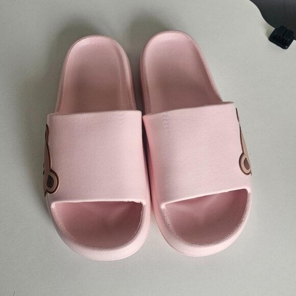 Pink Bear Slide Sandals Women's Size 9.5 - Picture 2 of 15